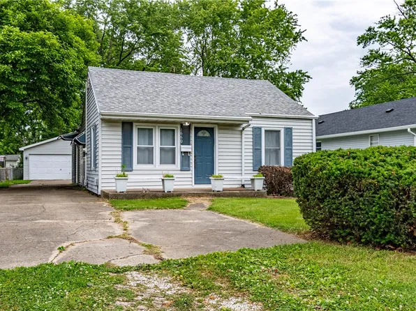 1660 W Garfield Ave, Decatur, IL 62526