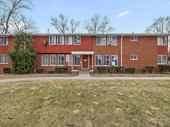 2405 Damman Dr APT 201, Midland, MI 48640