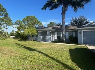 1029 NE 35th Ln, Cape Coral, FL 33909