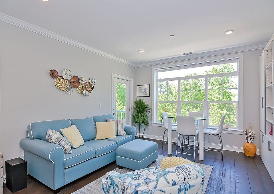 Woodcrest Run 635 Old Post Rd Sharon MA Zillow