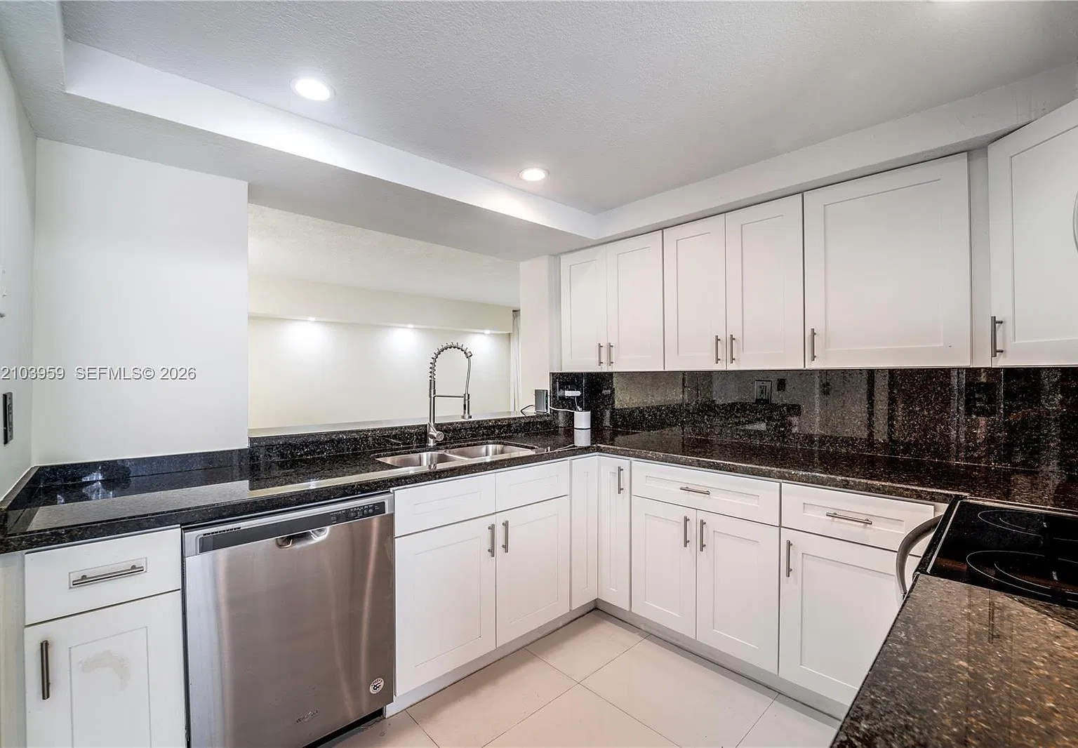 Condo 10 Of Sabal Palm Co — Photo 3