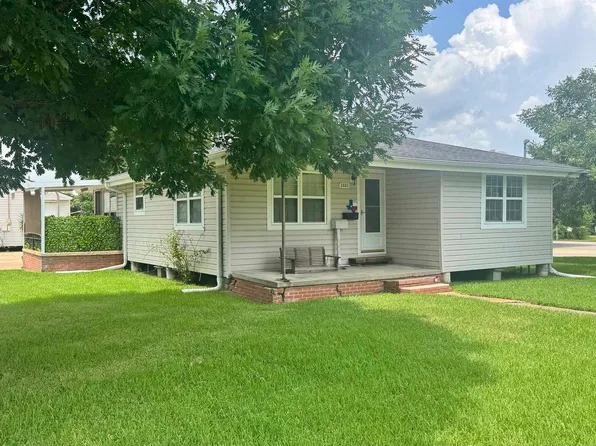 3601 39th St, Port Arthur, TX 77642