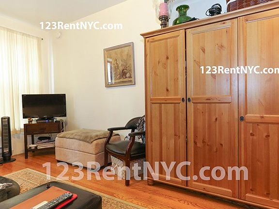 2nd image of 177 Orchard St APT 2D