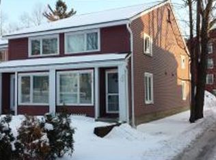 297 College St #2C, Charlotte, VT 05401