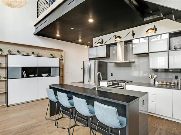 430 Van Brunt St, Brooklyn, NY 11231