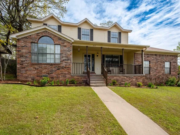 1617 Cherry Brook Dr, Little Rock, AR 72211