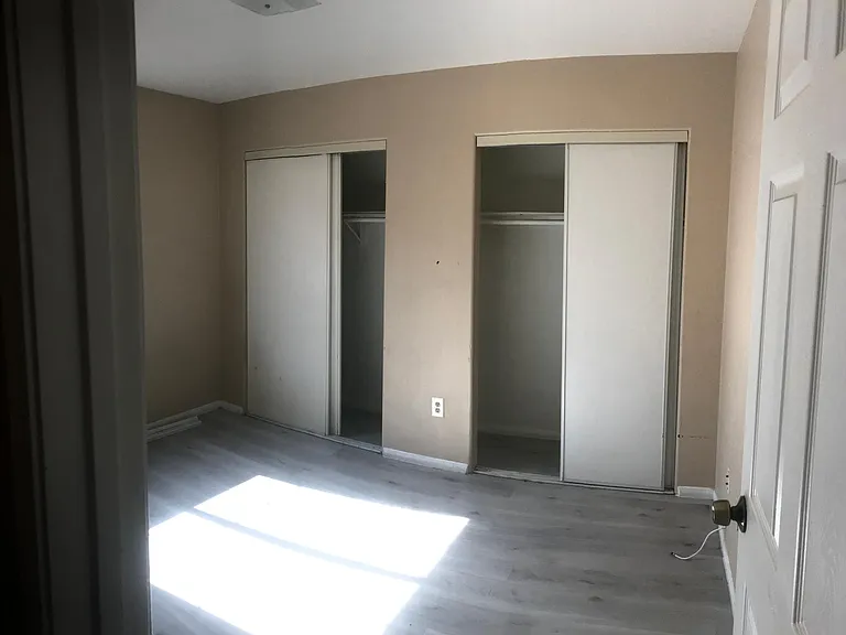 8106 S San Pedro St #3 — Photo 10