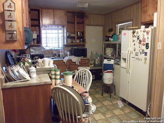 5th image of 1306 N CENTER