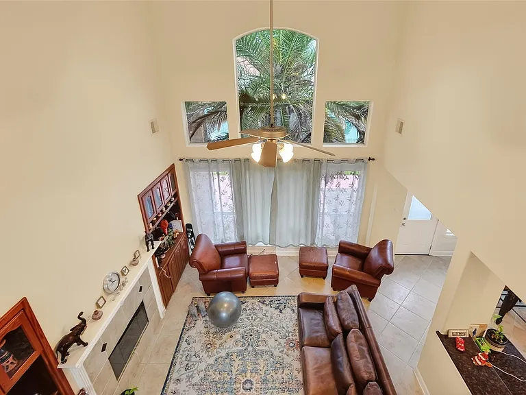 14419 Manorbier Ln — Photo 32