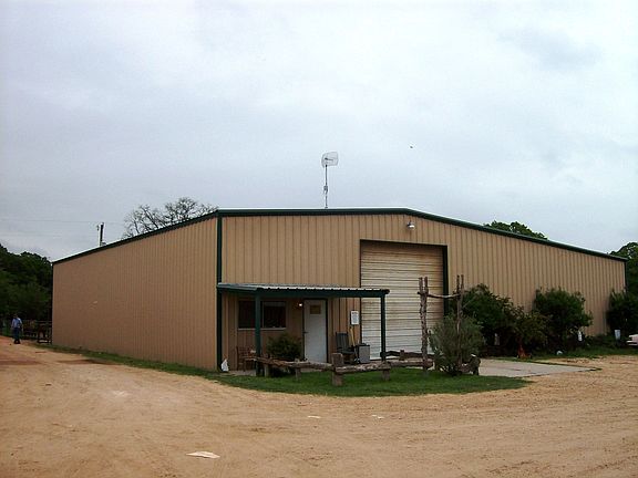 Barn with office and quarters