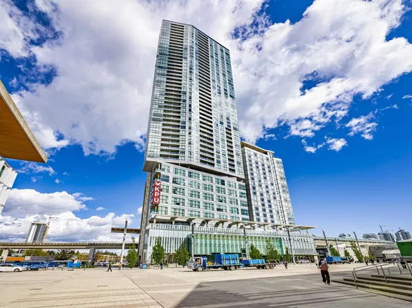 13495 Central Ave #1804, Surrey, BC V3T 0K2