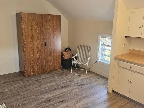 1368 Plymouth Ave #3, Fall River, MA 02721