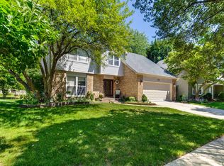 2238 Gleneagles Dr, Naperville, IL 60565