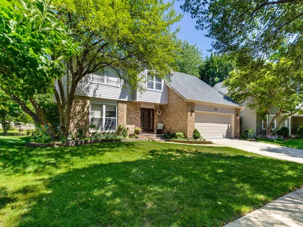 2238 Gleneagles Dr, Naperville, IL 60565