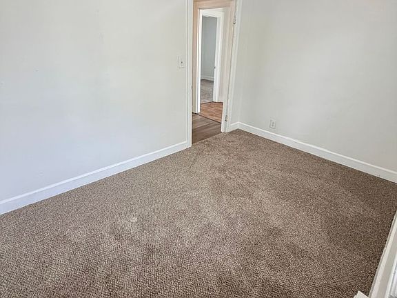 5th image of 704 Jackson St #Z1