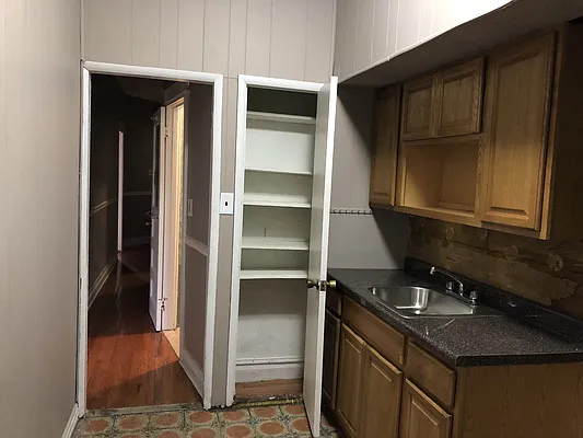 Rented by Yup Realty LLC | media 7