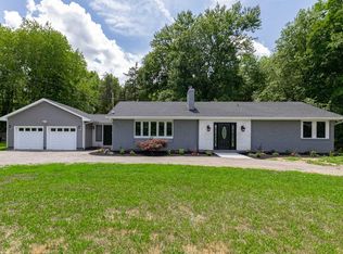 38 Todd Hill Rd, Poughkeepsie, NY 12603