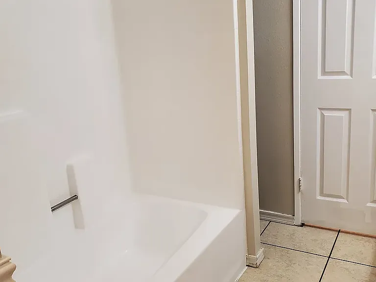 1250 Hillandale Ave — Photo 11