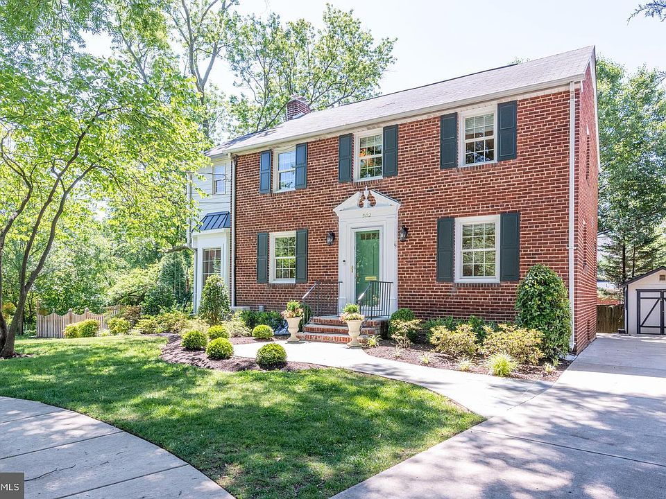 1st image of 502 Ivy Cres