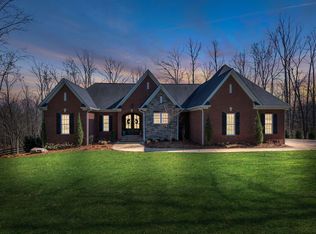 1083 Johnny Hall Rd, Burns, TN 37029