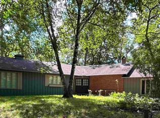 5 Golfview Dr, Logansport, IN 46947