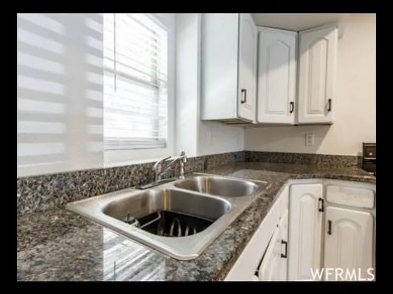 8919 S 1070 W — Photo 3