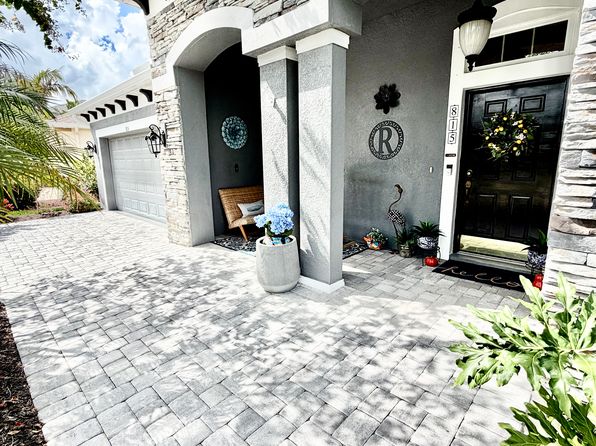 815 Rosemary Cir