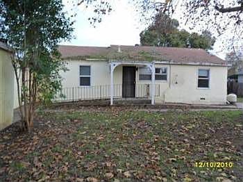 2nd image of 7725 Mariposa Ave