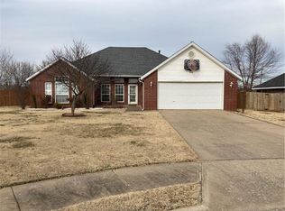 768 Nicholson Ave, Springdale, AR 72764