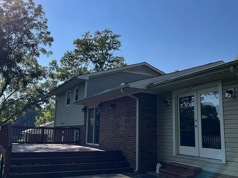 5717 Friendswood Dr — Photo 15
