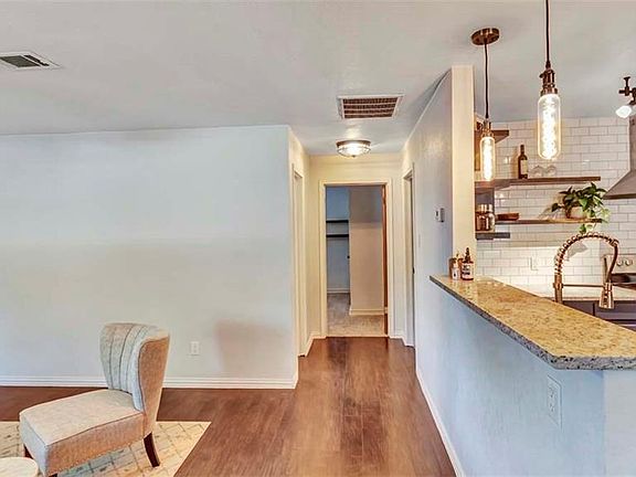 3rd image of 103 Lonita St