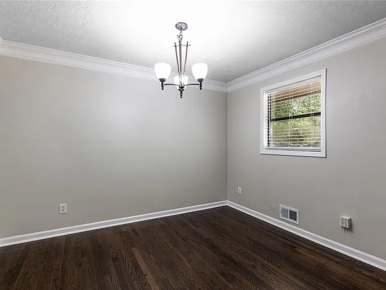1947 Farris Dr — Photo 12
