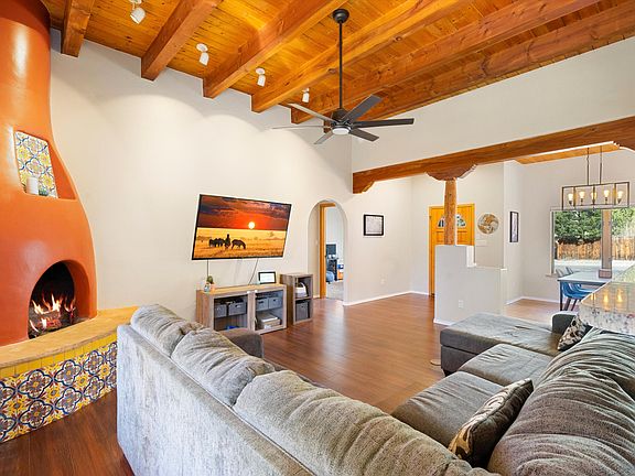5th image of 3210 Nizhoni Dr