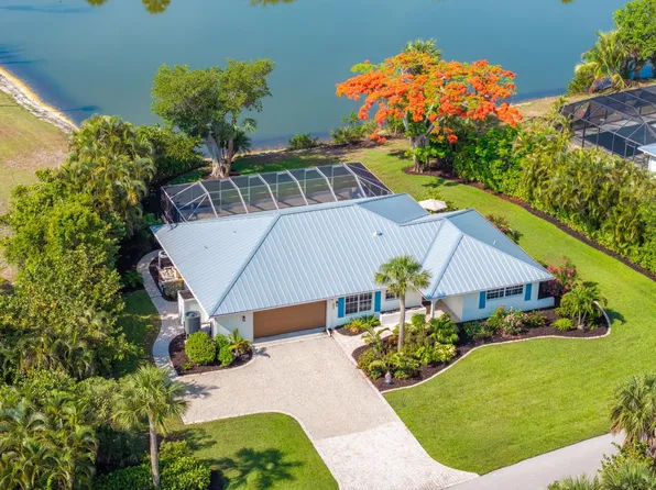 283 Palm Lake Dr, Sanibel, FL 33957