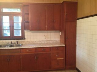 13085 Old Halls Ferry Rd, Florissant, MO 63033