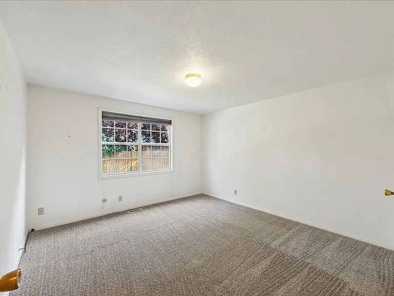 3117 S Waterbury Ln — Photo 12