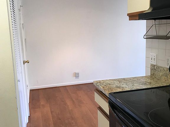 5th image of 10723 Hampton Mill Ter