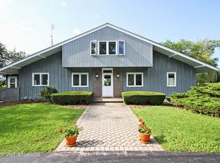 9905 Thompson Rd, Woodstock, IL 60098