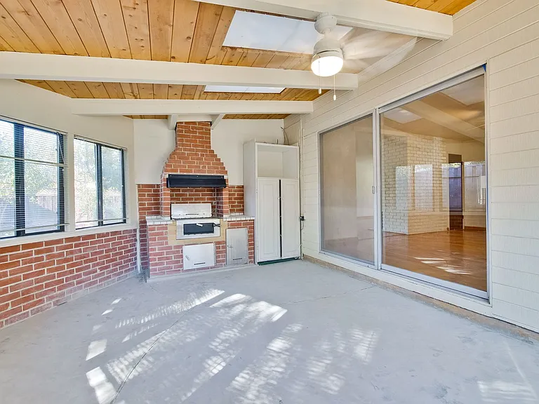 4712 Clarendon Dr — Photo 51