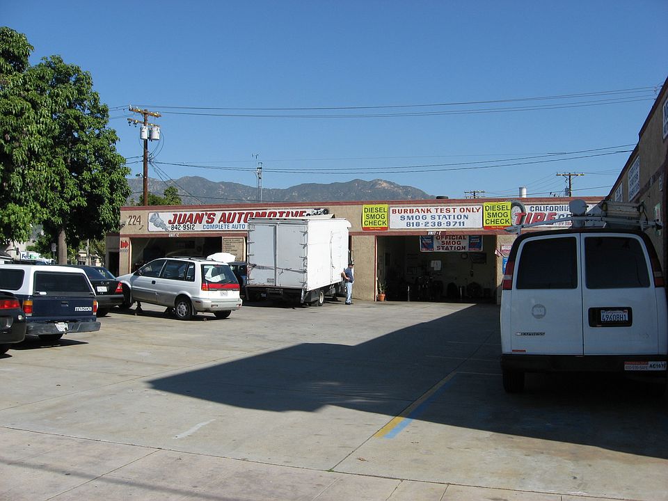 2nd image of 222 N Victory Blvd