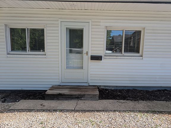 3rd image of 421 West St #3