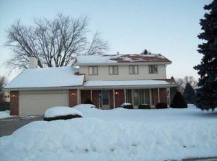 2308 Teakwood Dr, Fremont, NE 68025