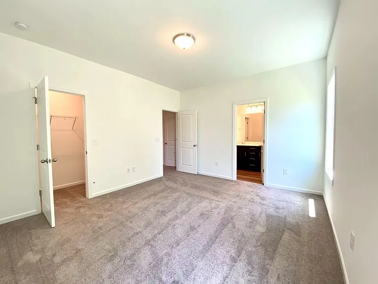 828 Oak Center Dr — Photo 15