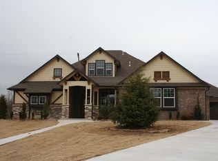 509 Cobblestone, Ada, OK 74820