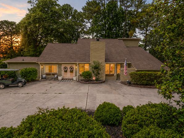 72 Shadowmoss Pkwy