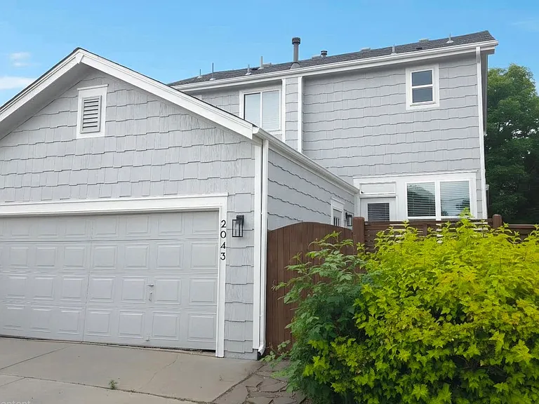 2043 King Way — Photo 34
