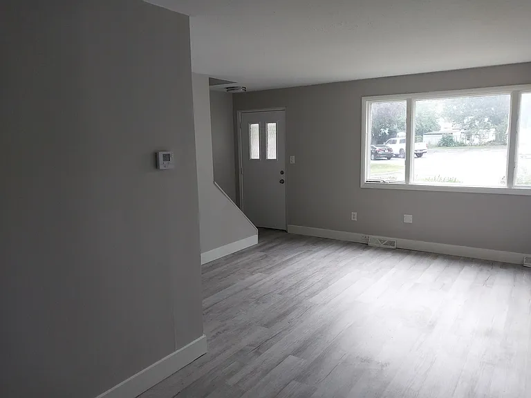 30522 Severn Ln — Photo 5