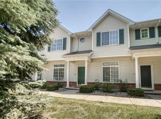 2152 Ridgeview Cir, Clive, IA 50325