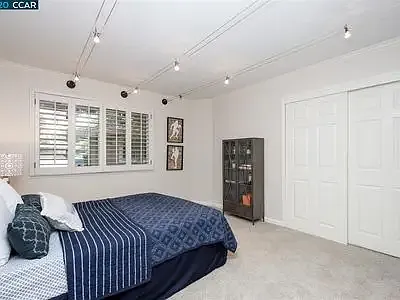155 Clover Hill Ct — Photo 12