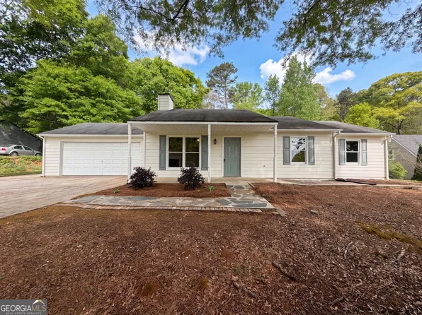 1514 Willow Gate Way, Auburn, GA 30011